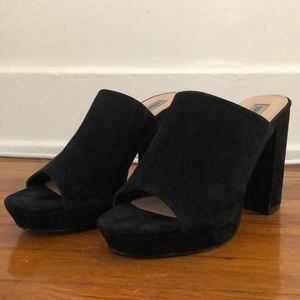 Seve Madden 8m black suede mules